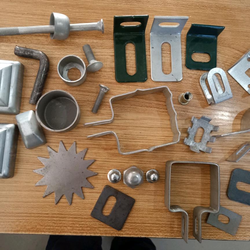 护栏网金属冲压件