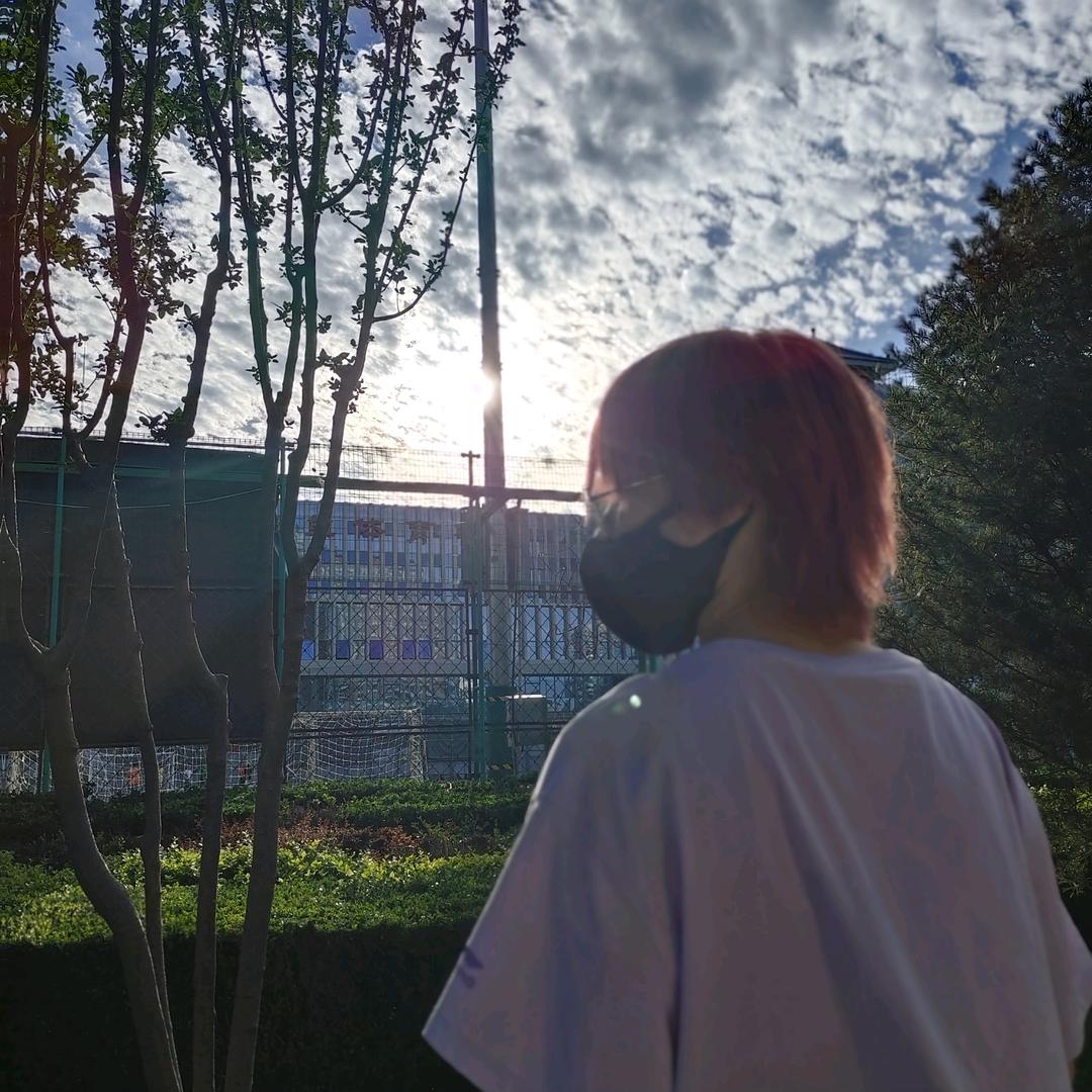 是小白吖～