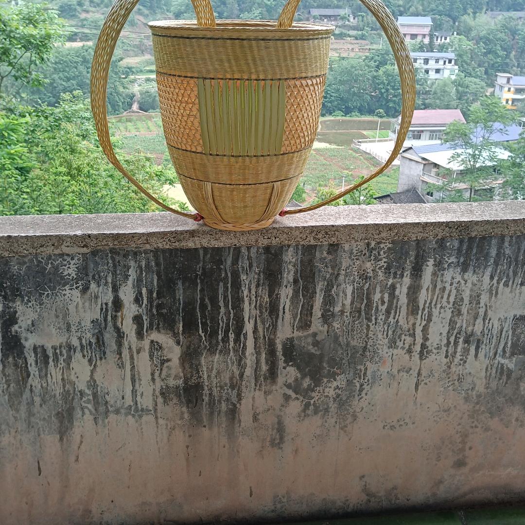 小男孩