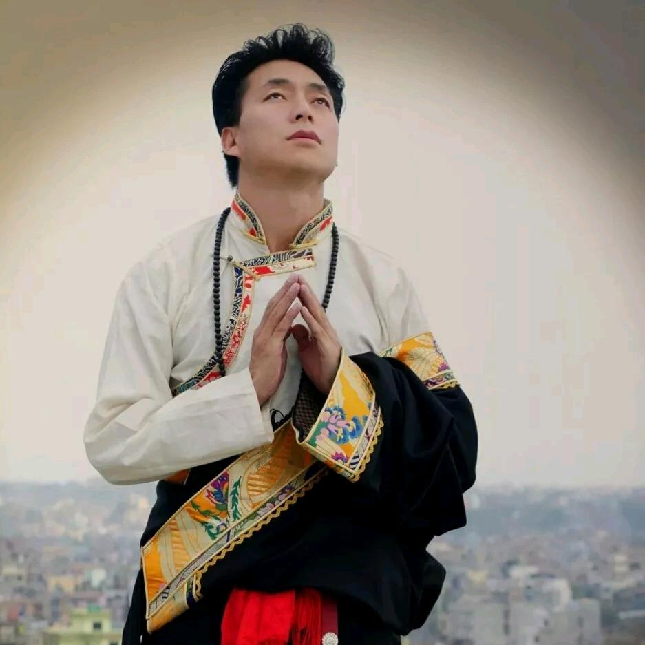 སྨོན་ལམ་གྱི་ཕྲུལ་སྣང