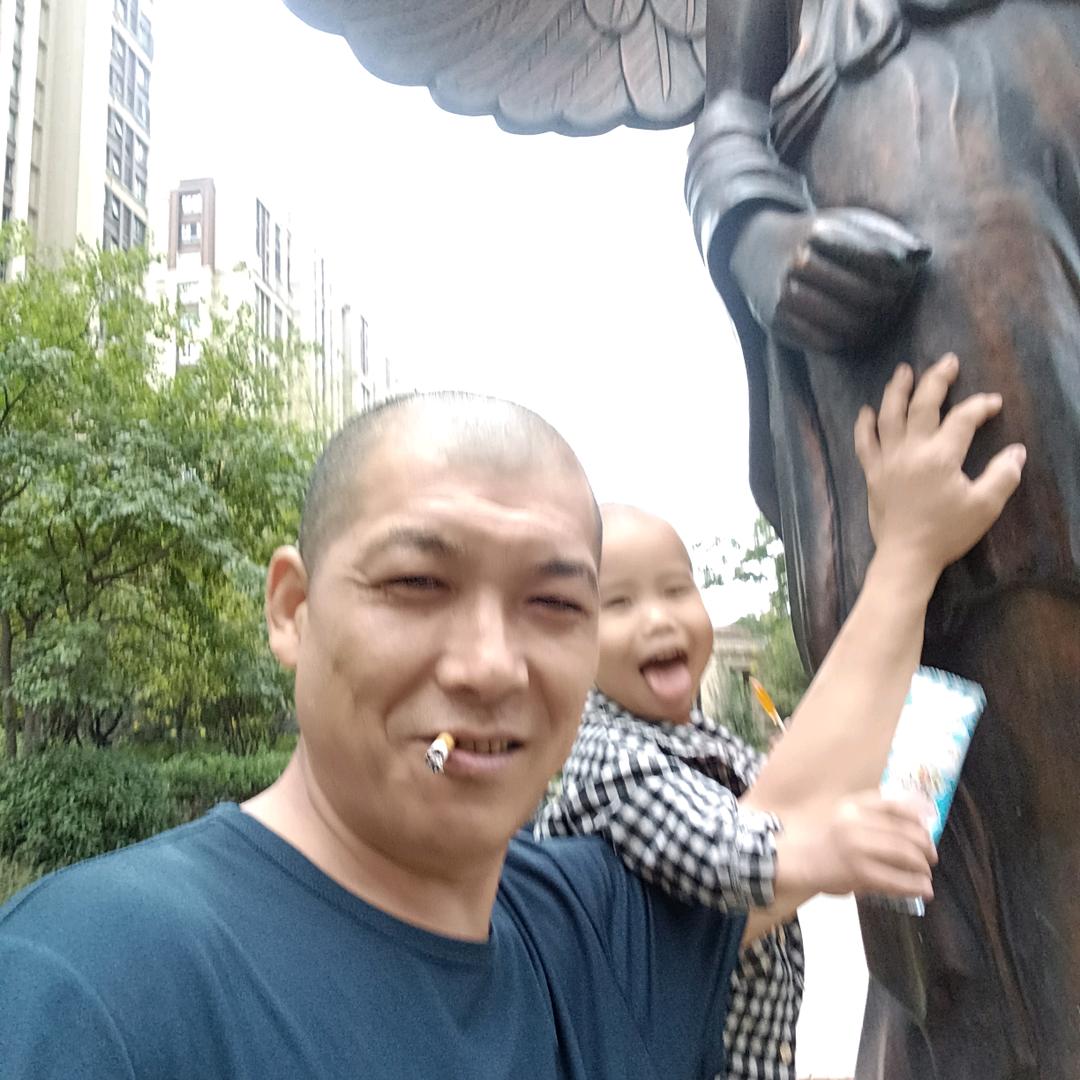 瞿香平立仓炮台沟村