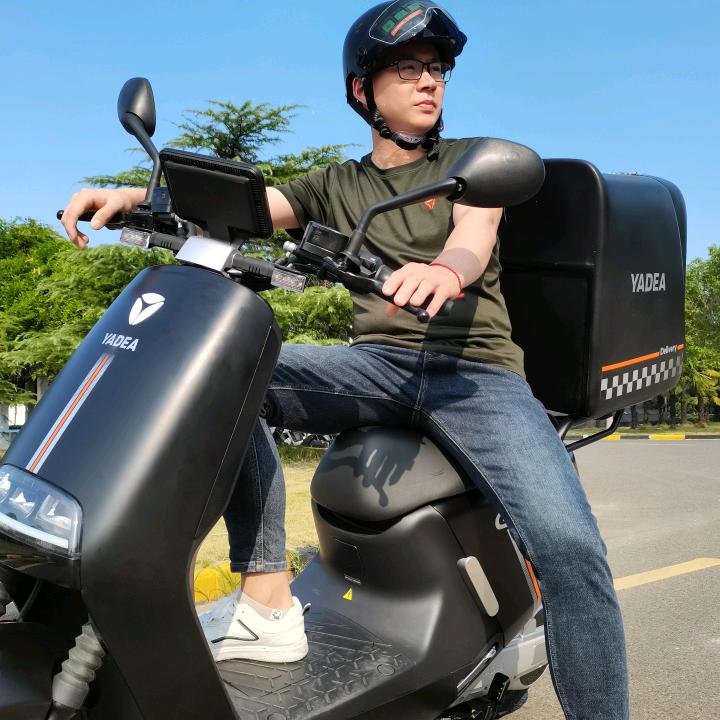 彭学忠（雅迪工厂售后）