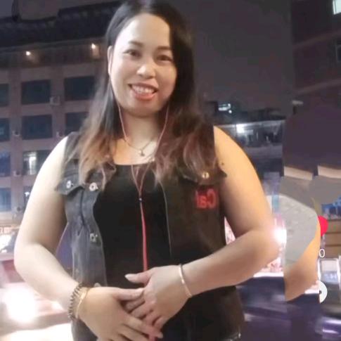 莲莲