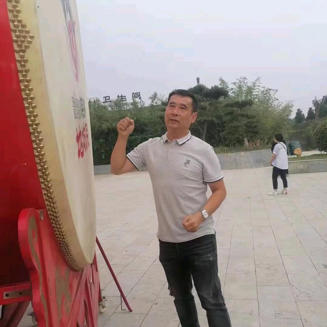 小林朗杰