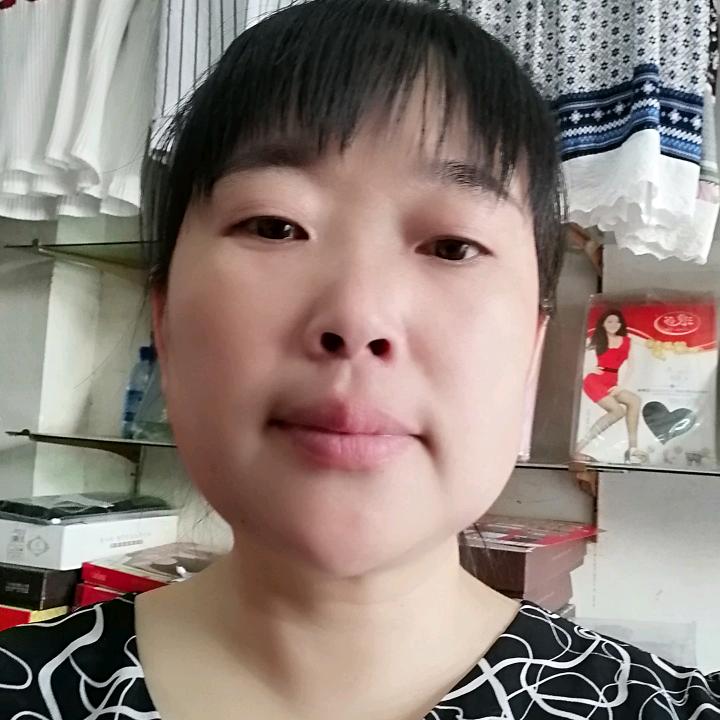 沧港九头鸟内衣店（伍冠）