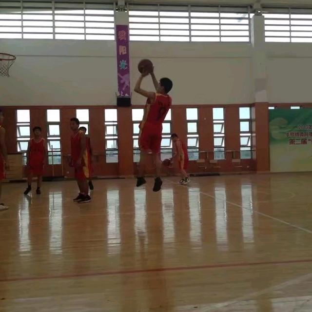 一枚小哥（承蒙关照）