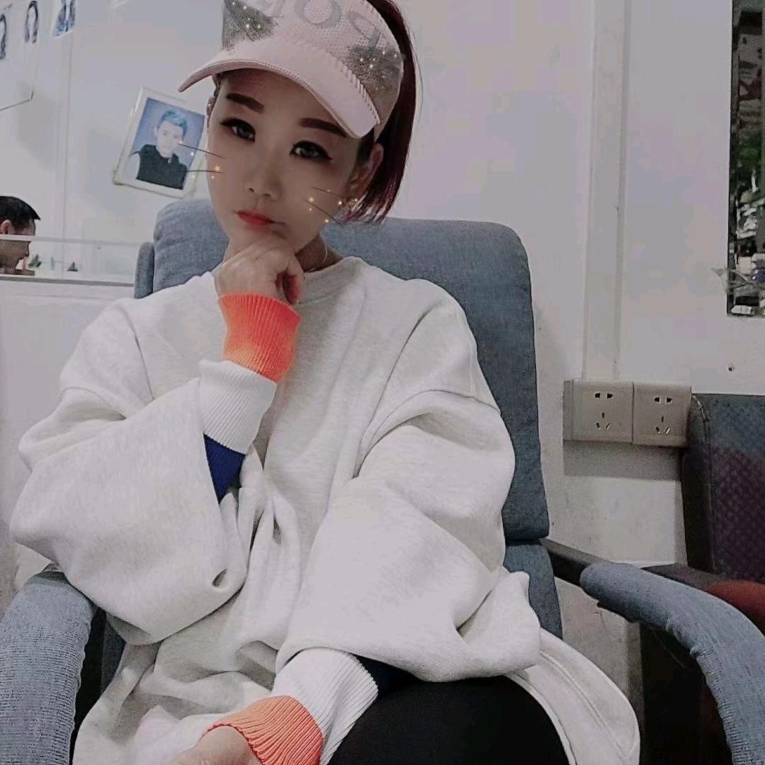 八零后英子♥
