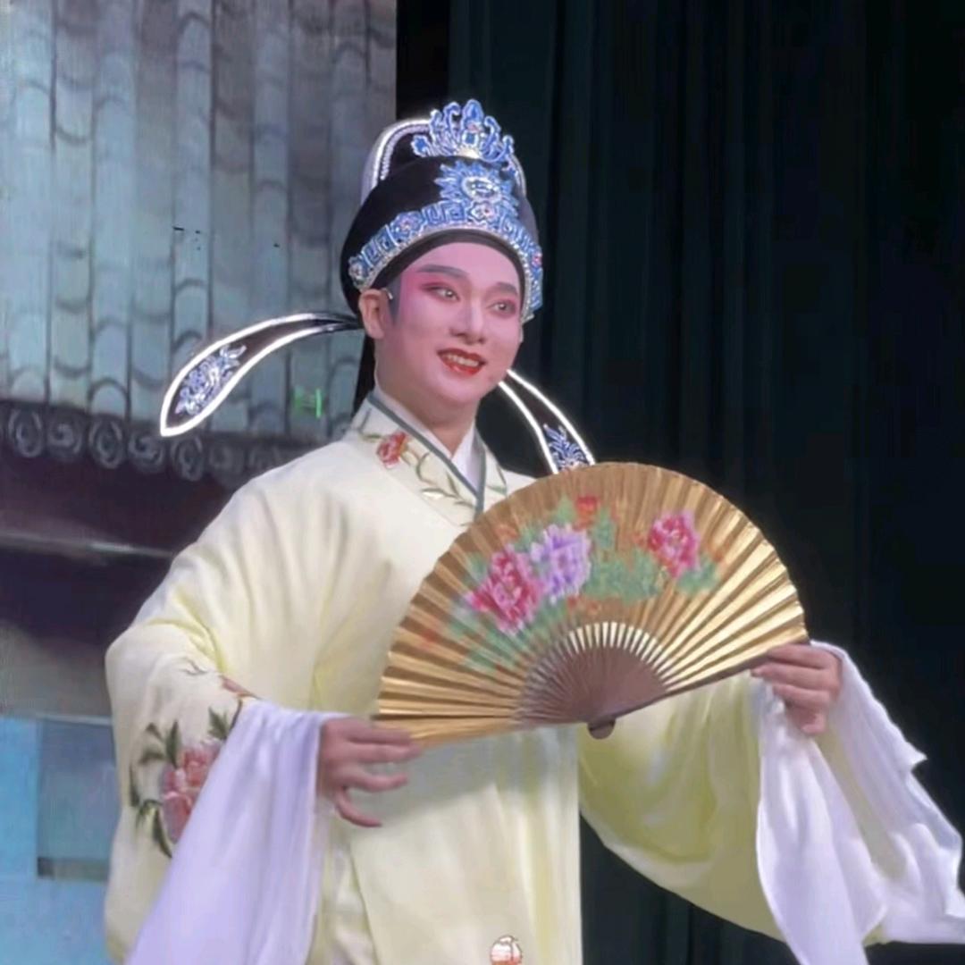 刘修修