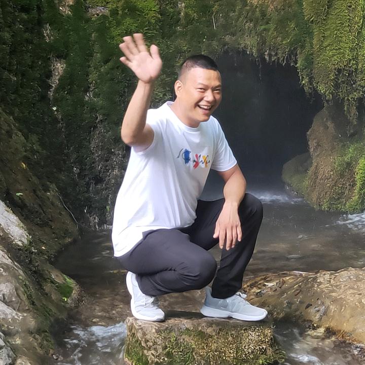 巩义郝志远
