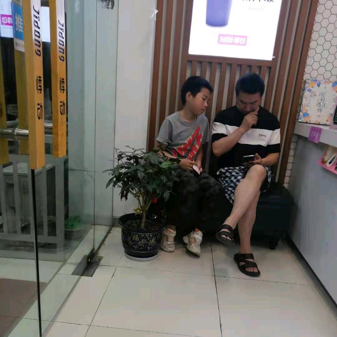 沉默哥