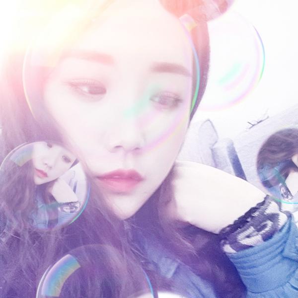 @欣然……