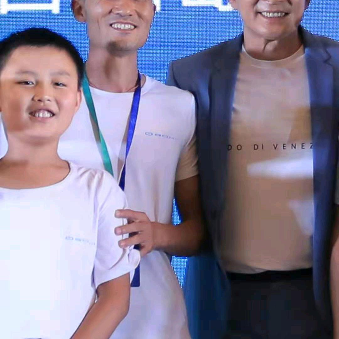 拼命李哥