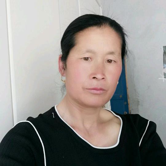 殷万秀