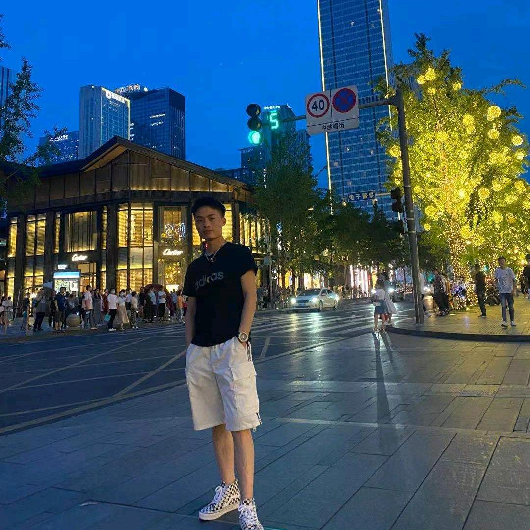 美咖汇发型管理沙龙减龄发型设计-小冉