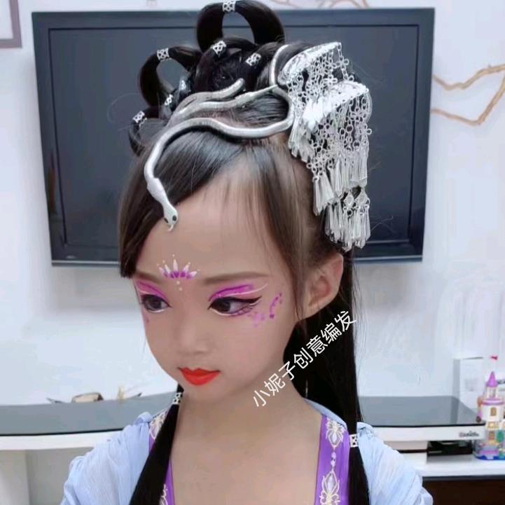 小妮子创意编发