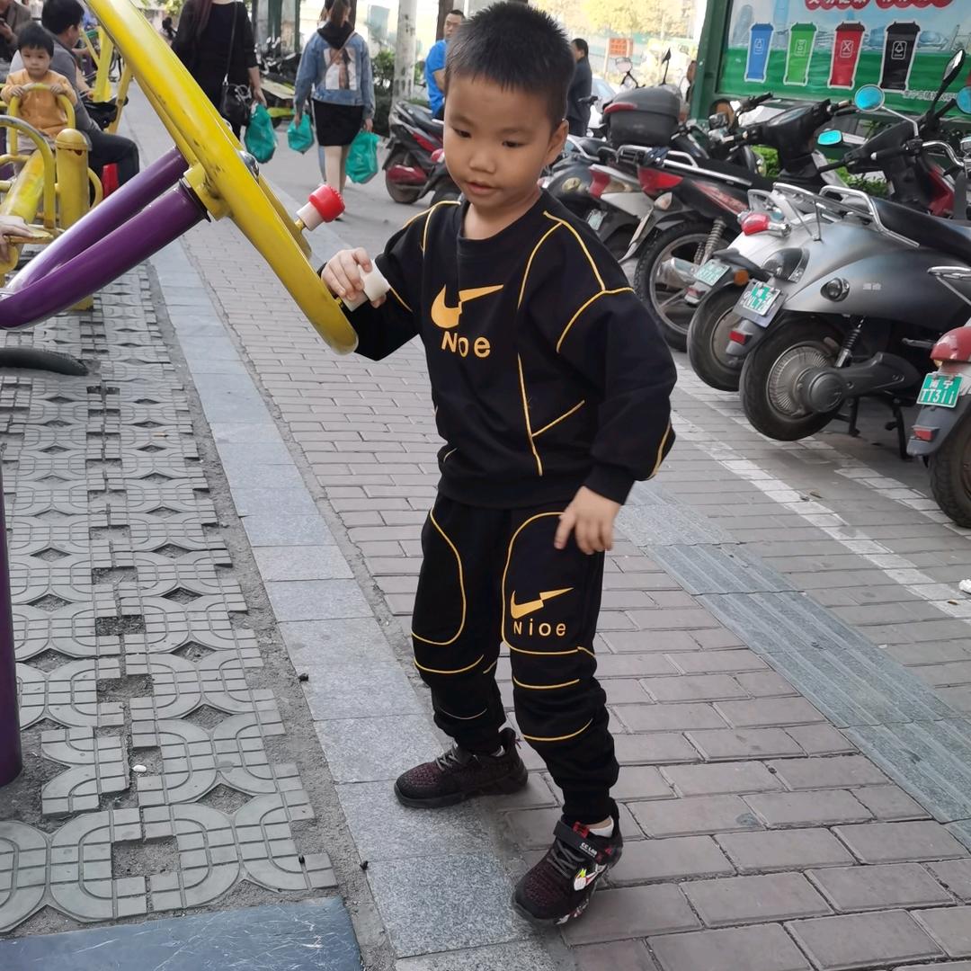 宇宇