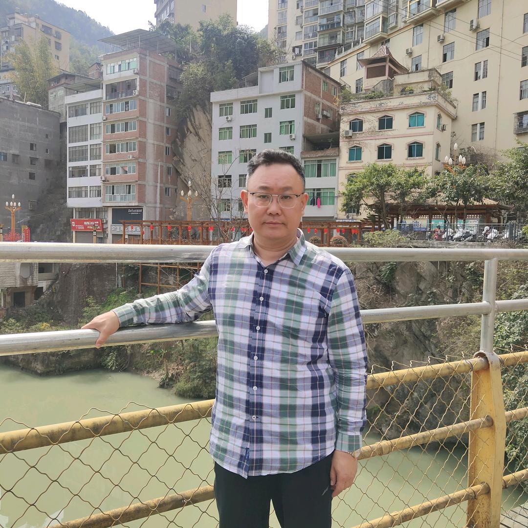 旅行看世界的刘兵