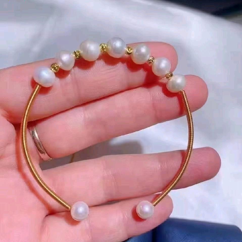 爱吃咸菜鲫鱼的童祟王头像