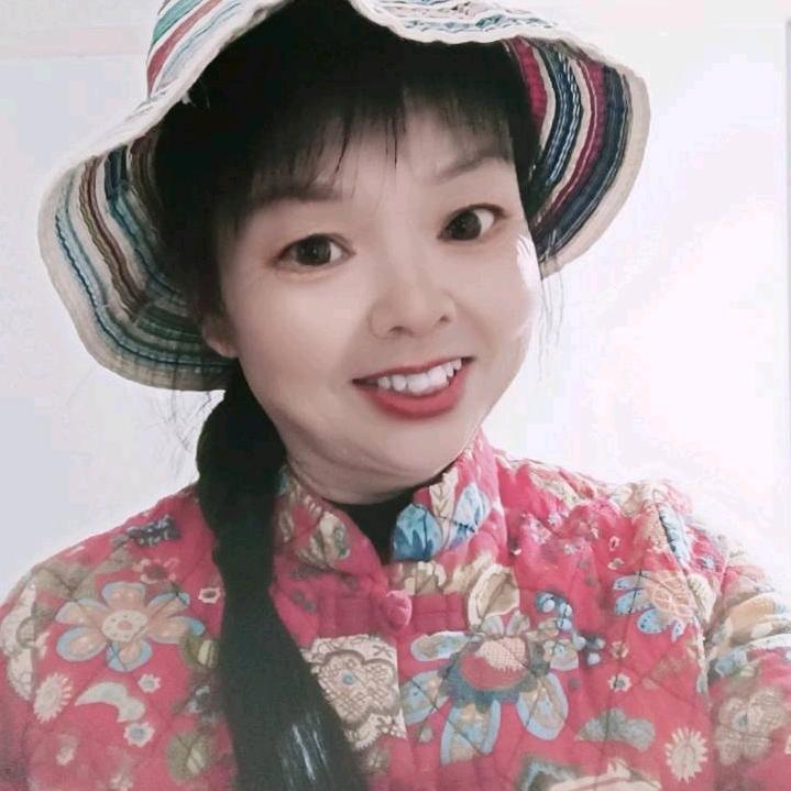 直嘴巴