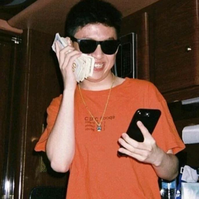 臭打🤛的