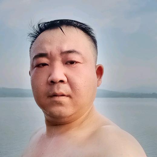 飞  哥  巜跑步健身运动装备》