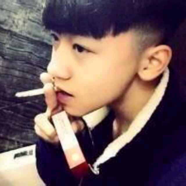 单身帅小伙