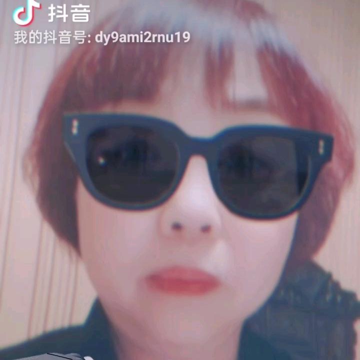 兰姐小号晚上8点30开播