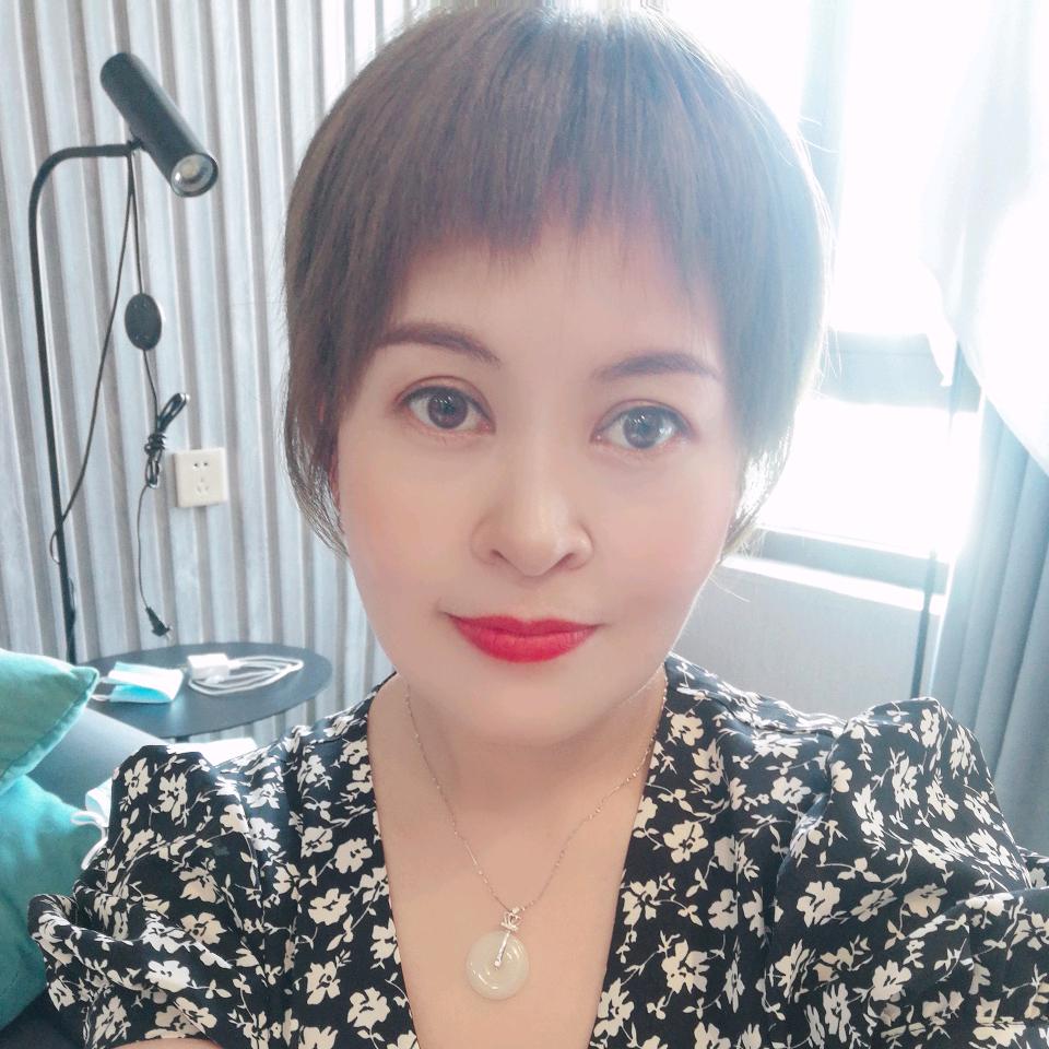 华华形象设计