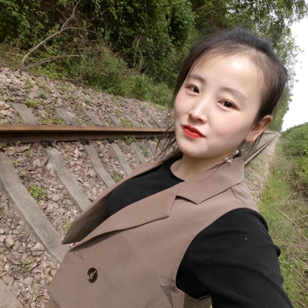 ╭☞ 懒得搭李╭☞