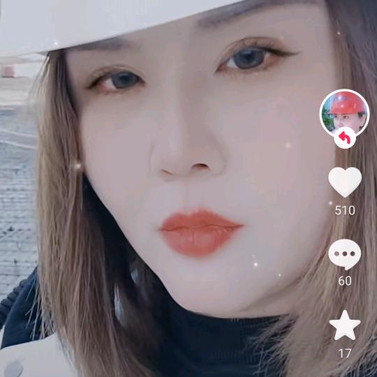 女包工头 专业瓦工