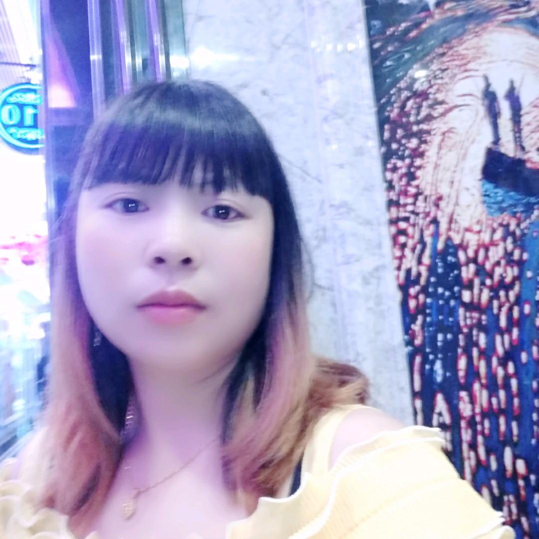 小 李