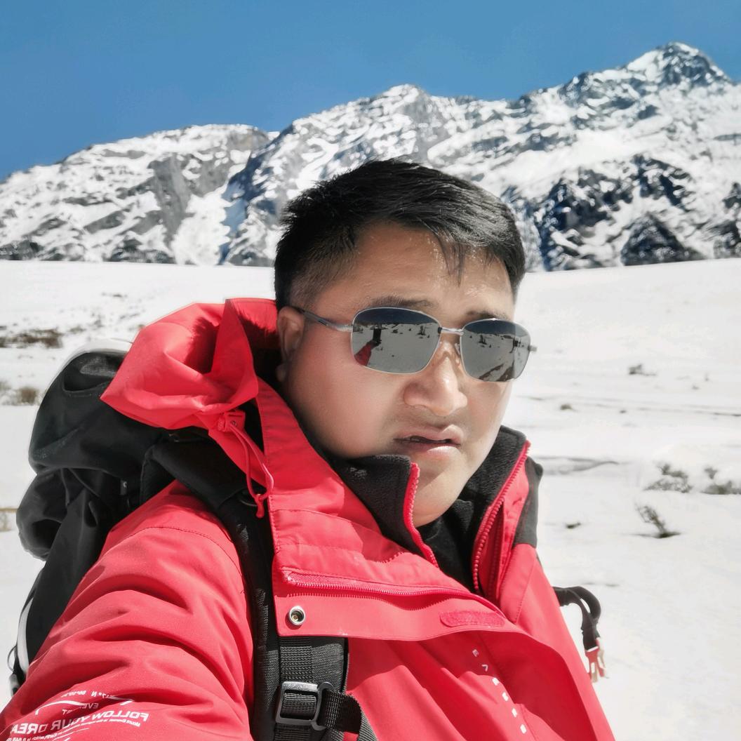 丽江雪山，牦牛哥