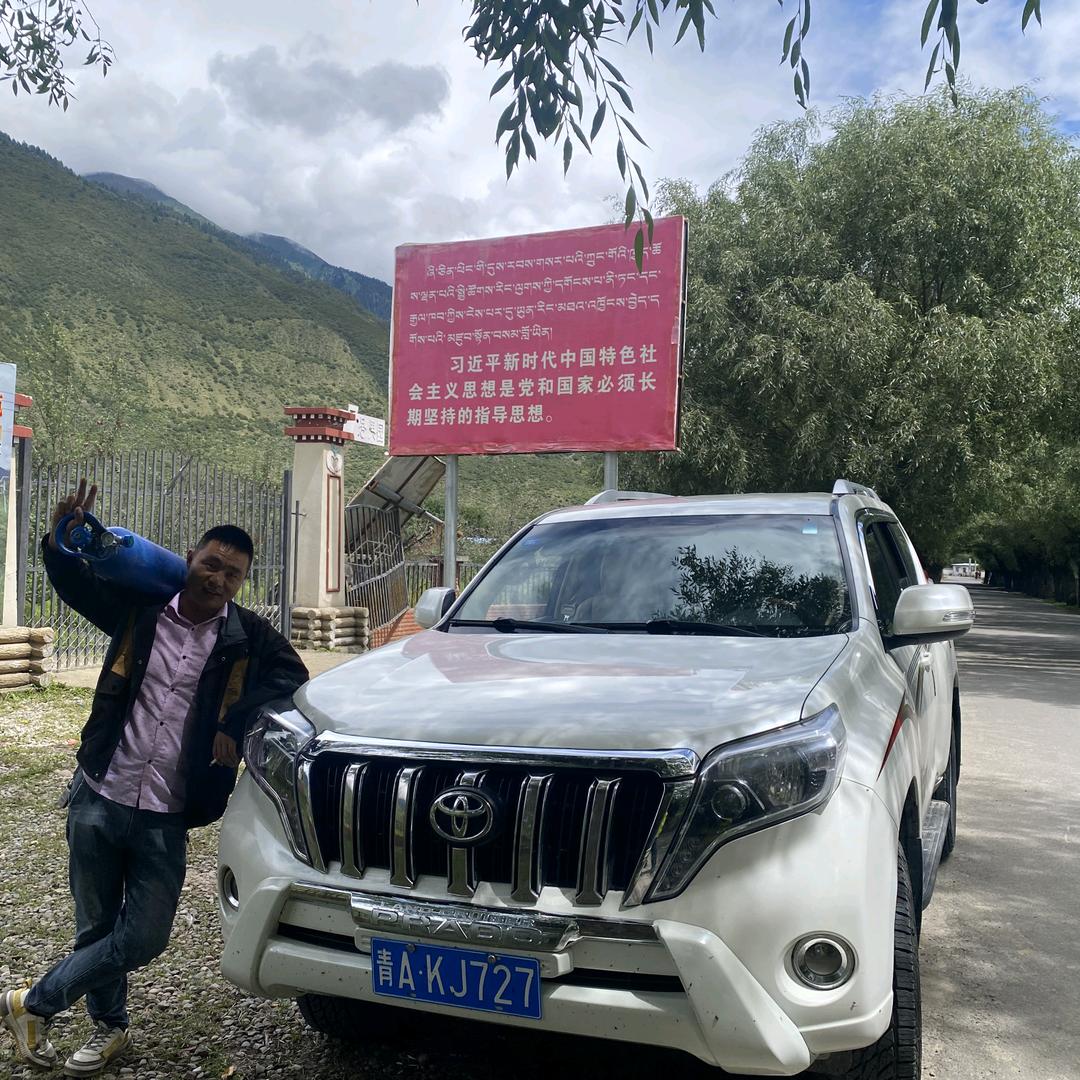 青海旅游包车雪碧哥