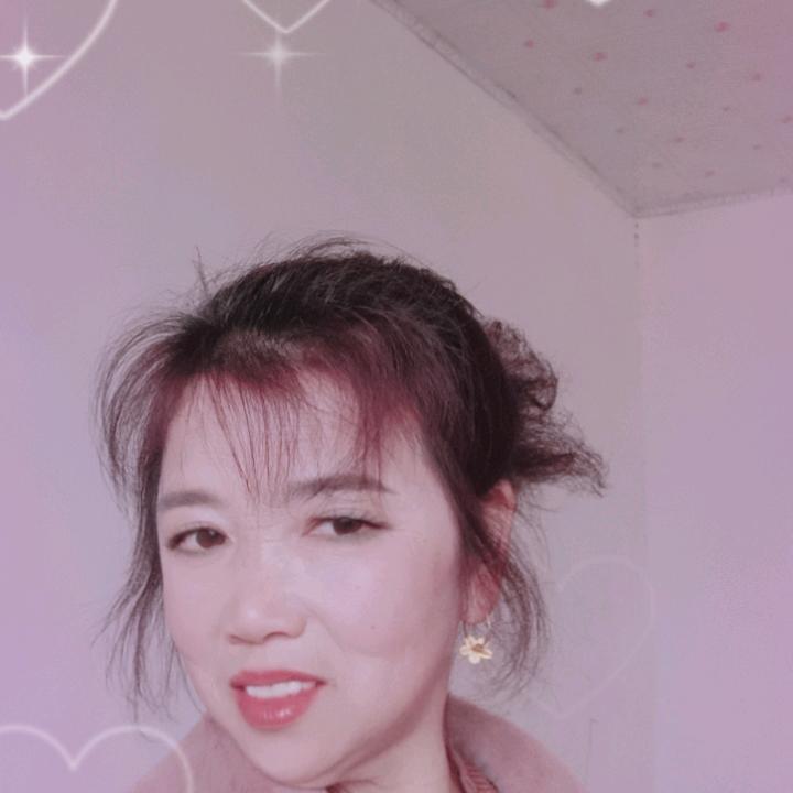 罗 玲