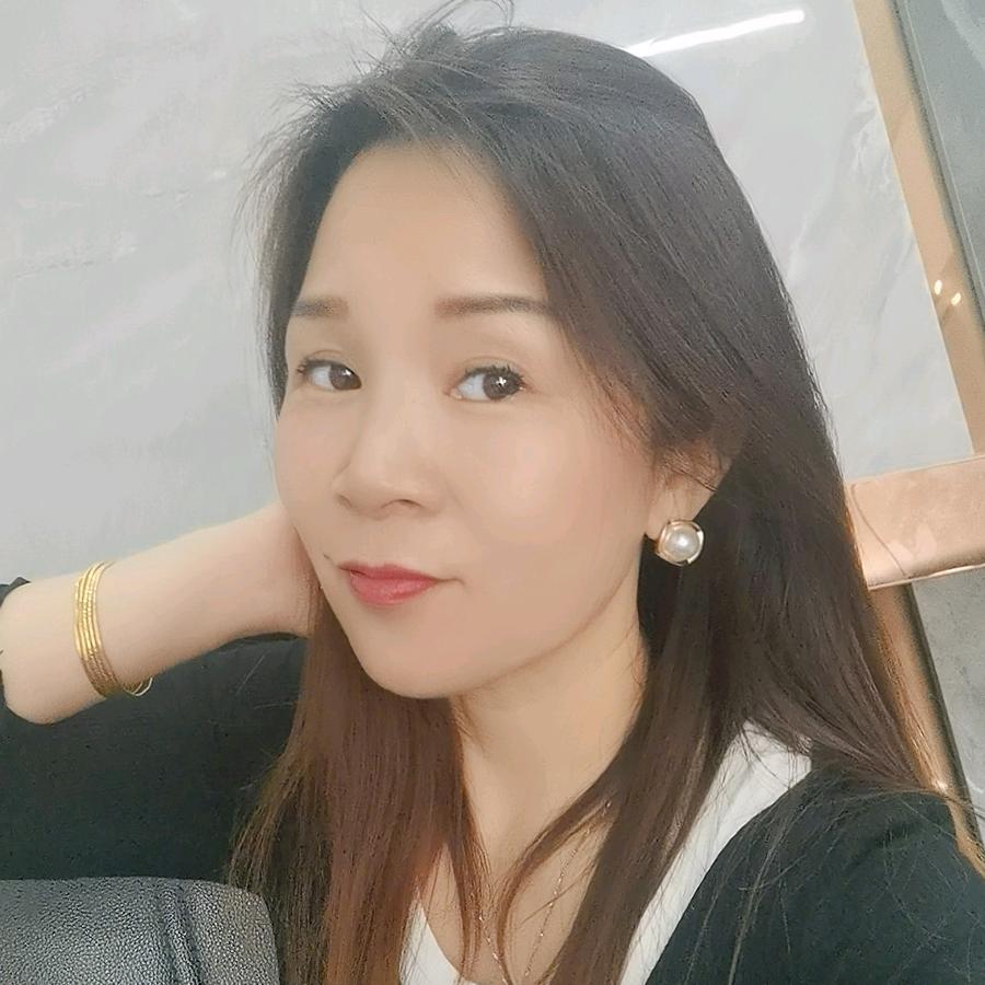 红唇