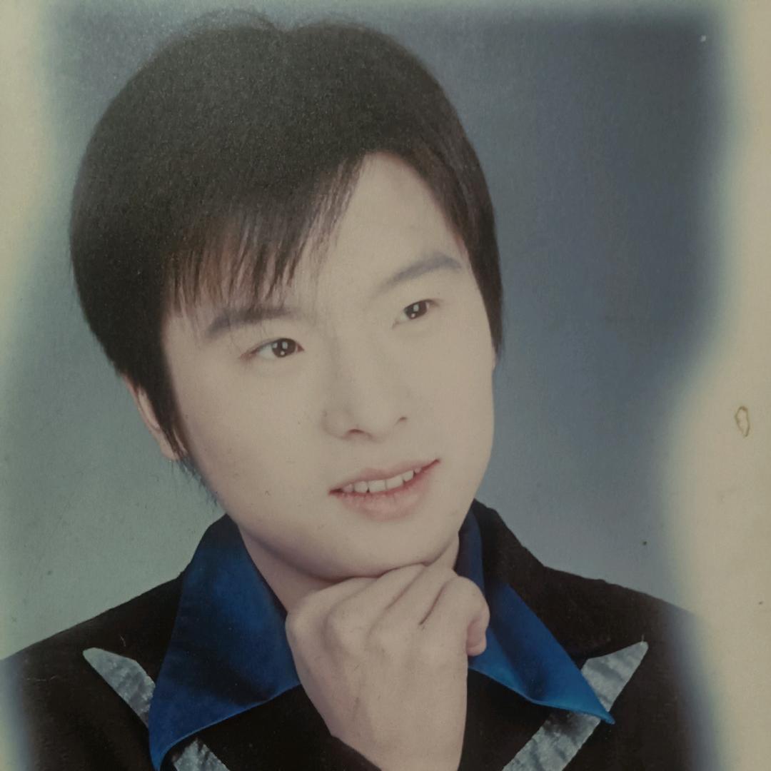 敬往事一杯酒。