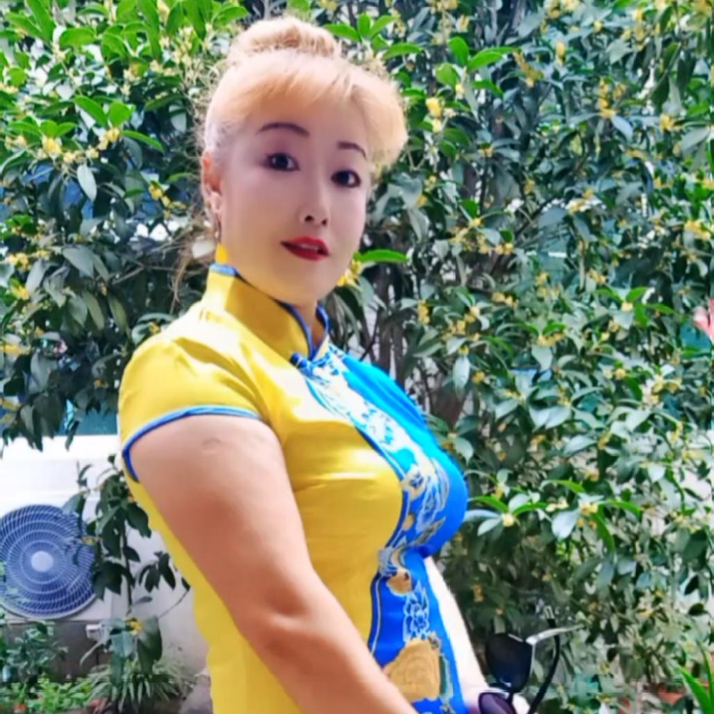 🍀冰山雪莲 💃《礼貌回赞》