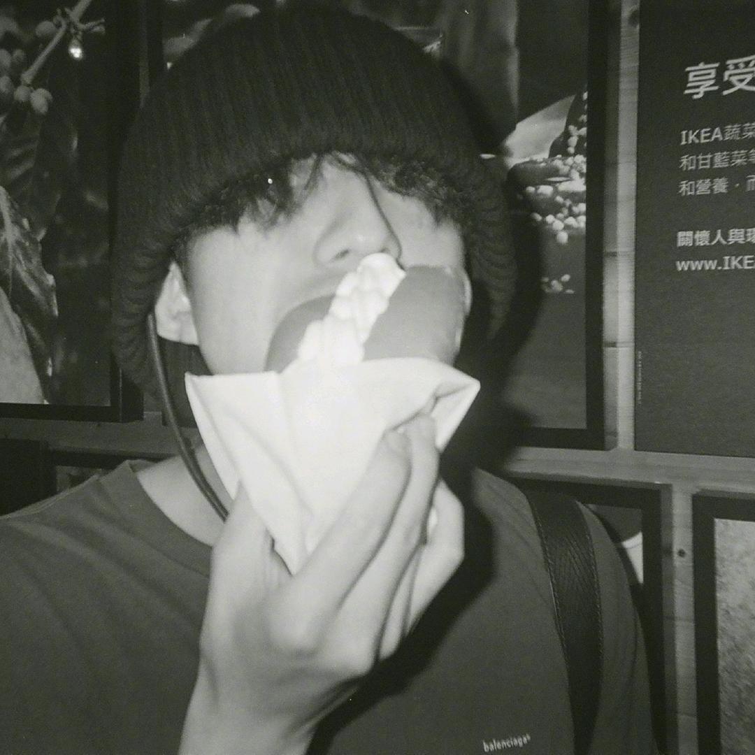 小小小小哥（拉完了）
