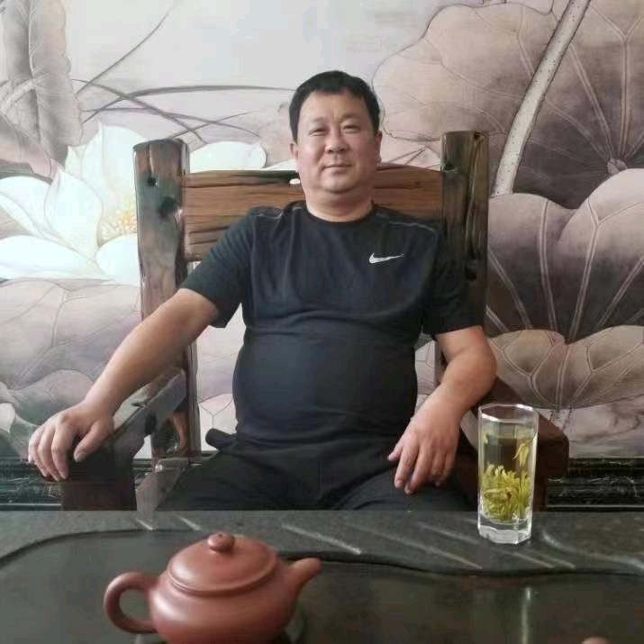 帅气的老男孩