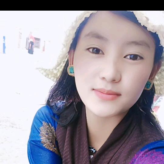 央~སྒྲོན།