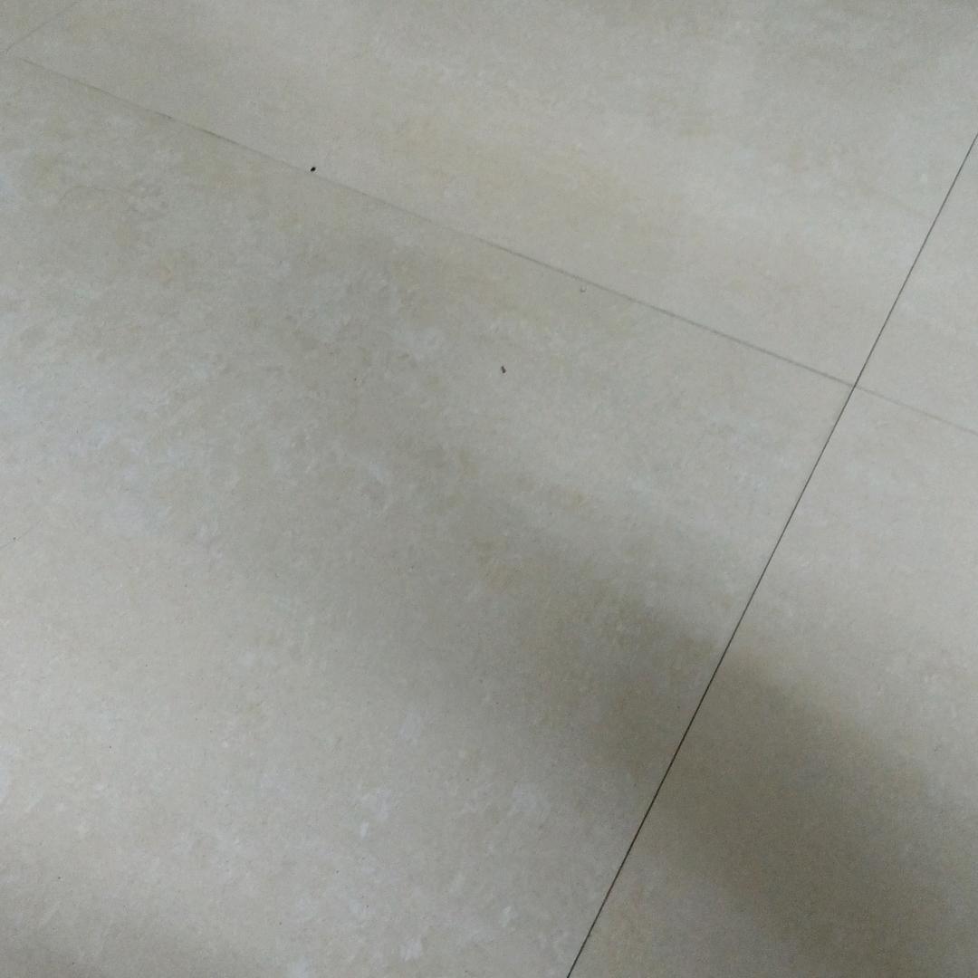 李华