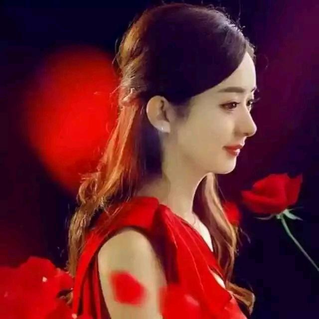 招财的女王。🍎🍎🍎🍎🍎🍎