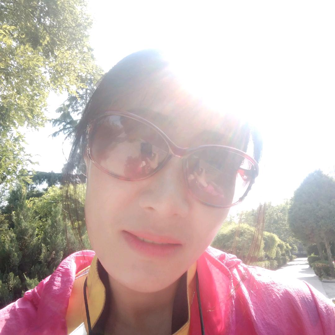 娜娜@