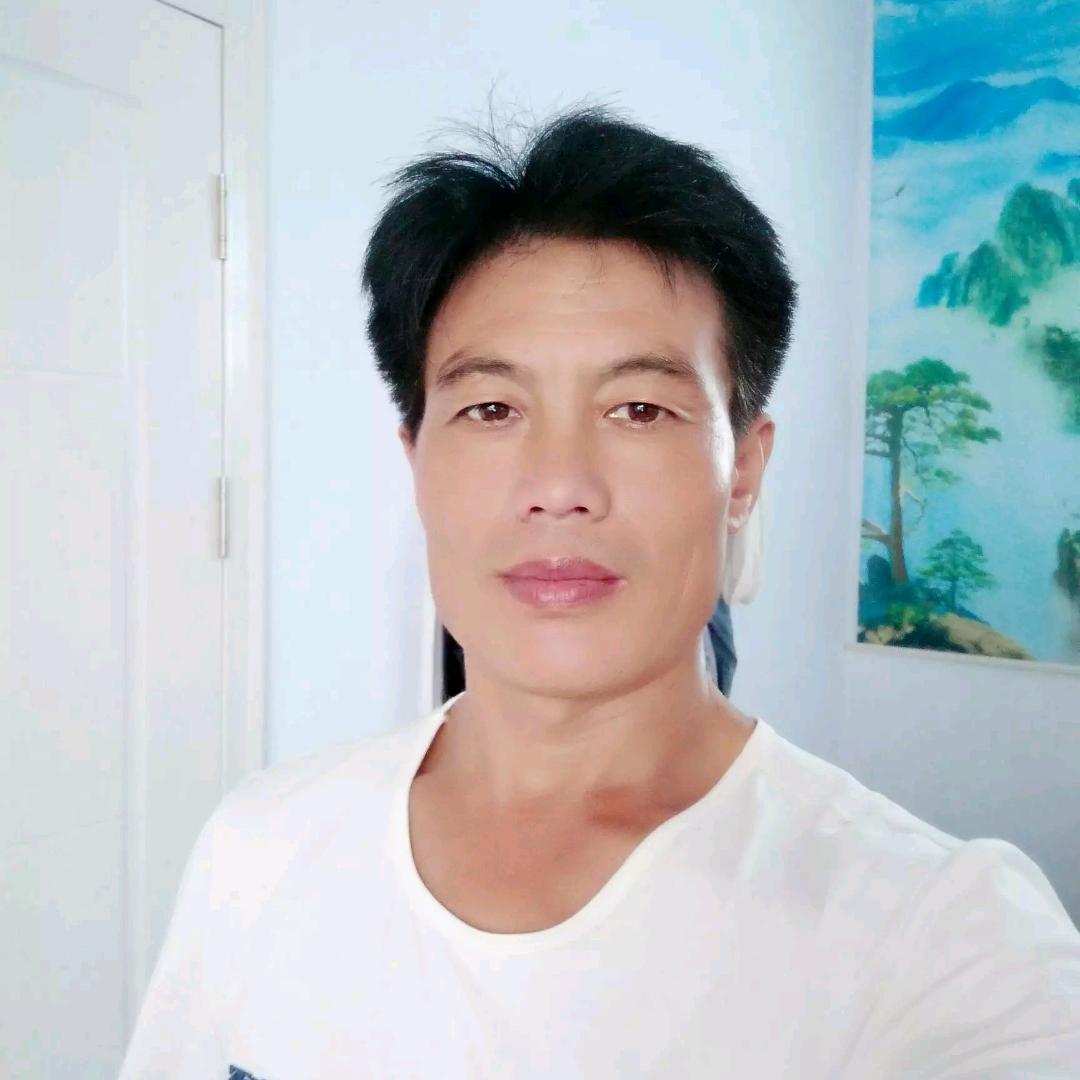 育君龙狮队