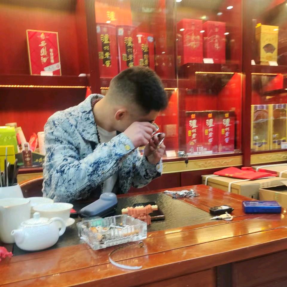 付伟  墓志铭