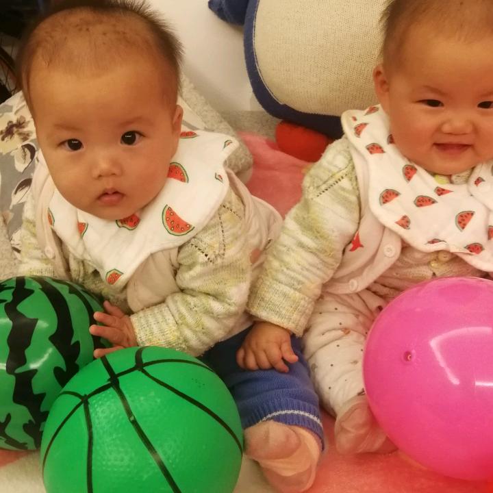 奥琦彤