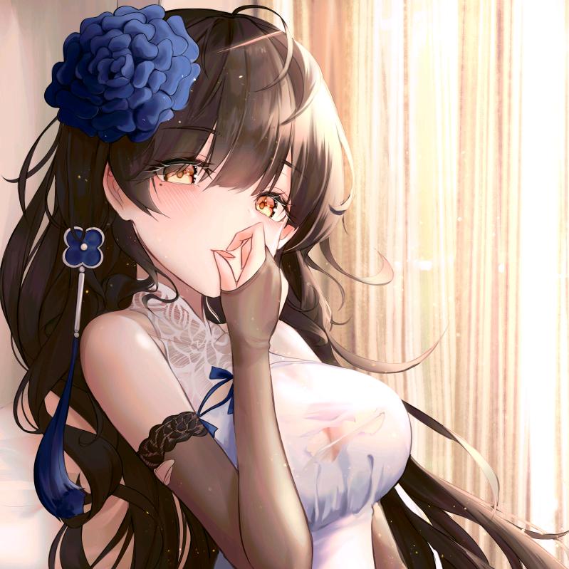 怜君