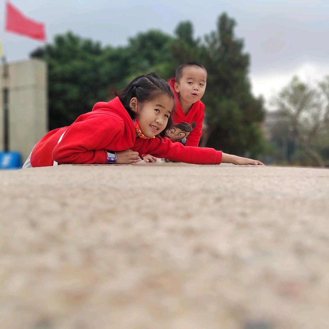 潘少