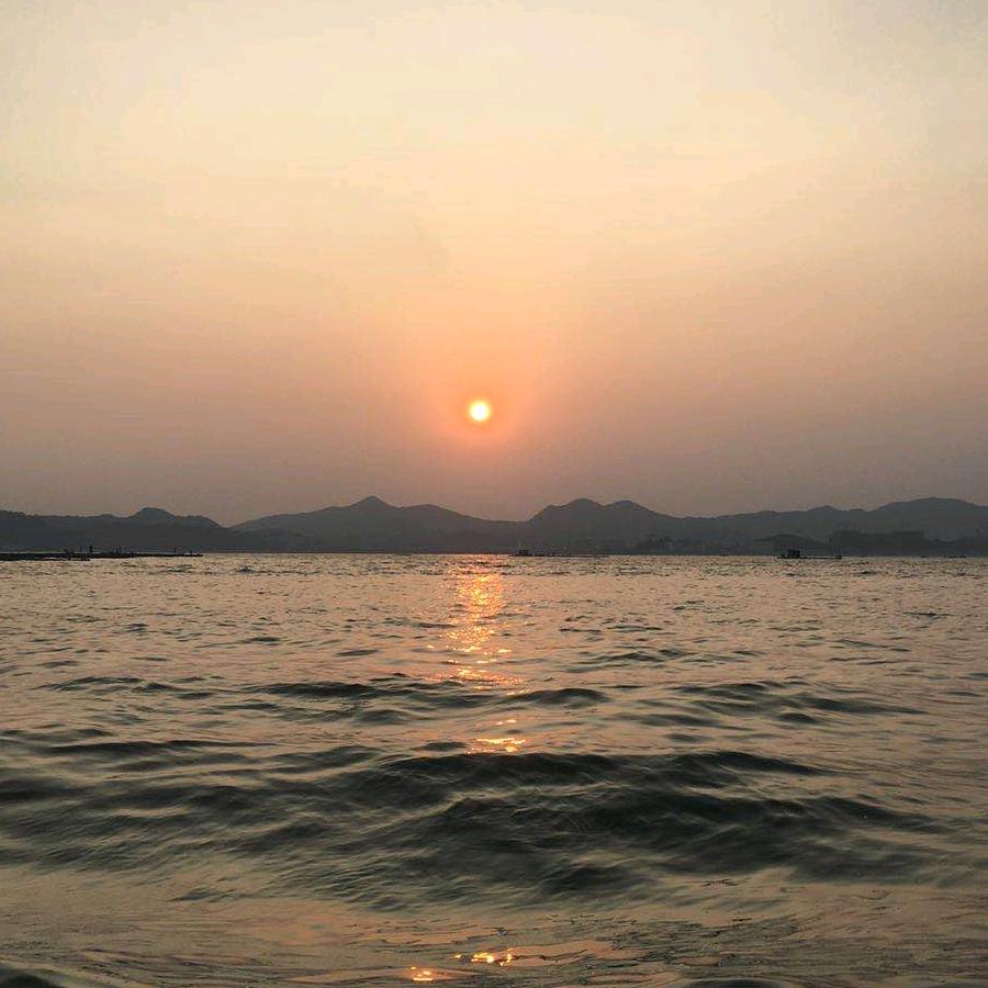 九月（whitewait）