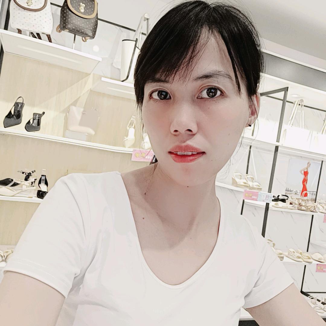 芳芳姐姐😀😀😀